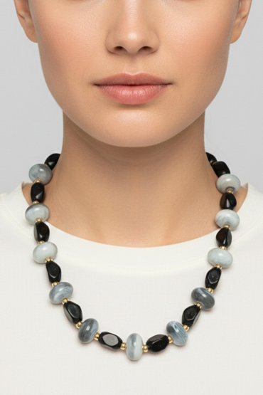 Dogal Tas Boncuklu Kolye