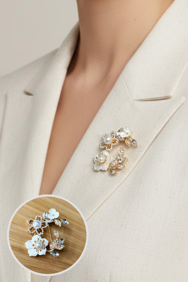 Zirkon Tasli Çiçek Figürlü Bros